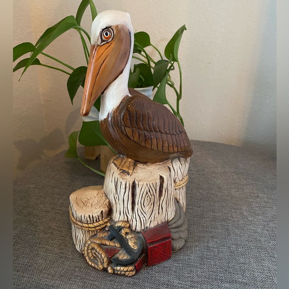 Vintage - Chalk-ware - Pelican